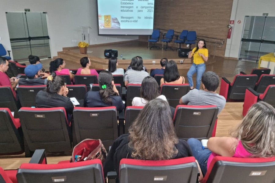 Detran capacita profissionais que atuam na Educação de Trânsito - News Rondônia