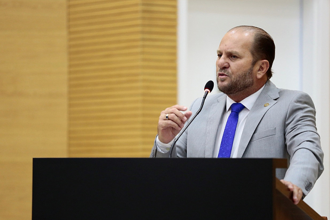 Deputado Cirone Deiró defende funcionamento de escola, em Ministro Andreazza - News Rondônia