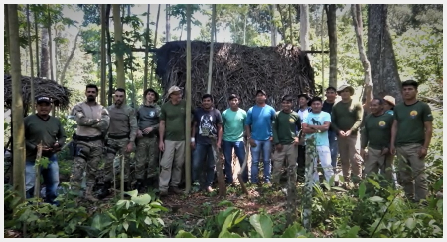 Índio do buraco é sepultado em cerimônia fúnebre indígena - News Rondônia