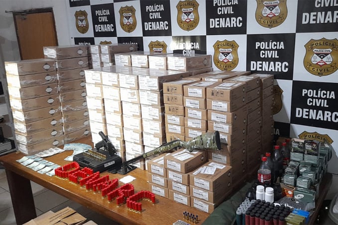 Pai e dois filhos são presos com armas e mais de 140 mil munições em Porto Velho - News Rondônia
