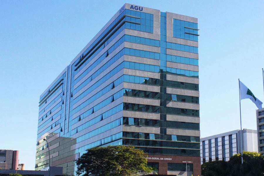 AGU deixa de recorrer em 1,9 milhão de processos - News Rondônia