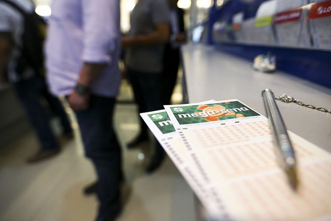 Mega-Sena deste sábado deve pagar prêmio de R$ 32 milhões - News Rondônia