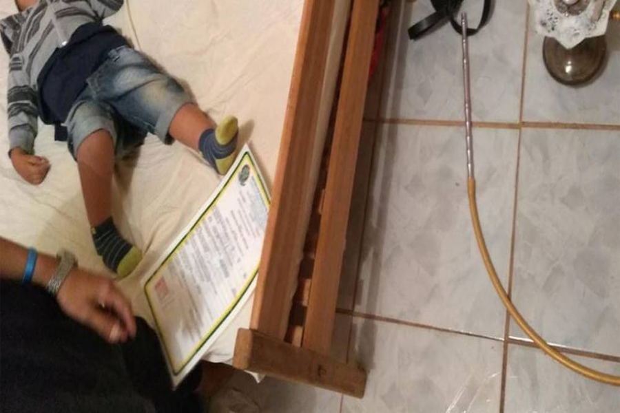 Festa com narguilé e bebidas teve mulher atacando policiais, menina presa em casa e bebê dormindo em meio à balbúrdia - News Rondônia