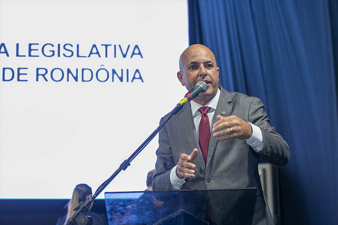 Deputado Ismael Crispin toma posse para segundo mandato e faz compromisso com a saúde de Rondônia - News Rondônia