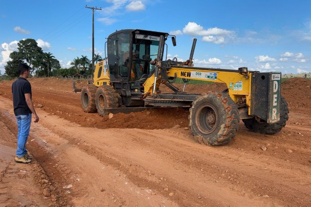 Obras realizadas pelo DER na RO–267 beneficia população do Vale do Guaporé