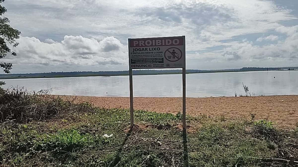 Prefeitura instala placas de identificação e advertência na Vila Nova do Teotônio - News Rondônia Prefeitura instala placas de identificação e advertência na Vila Nova do Teotônio