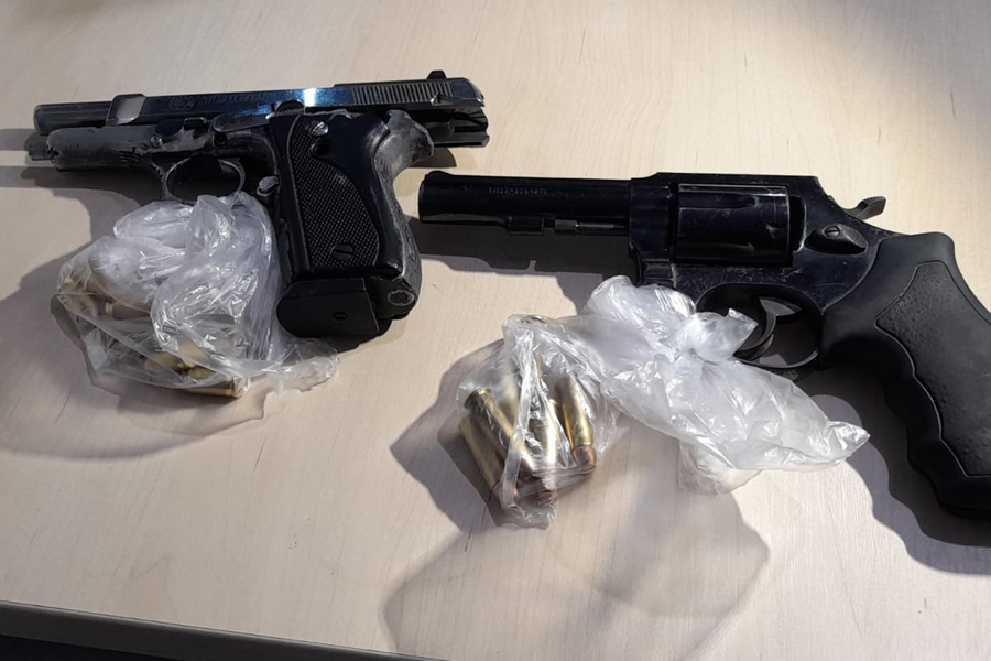 Dupla é detida com duas armas e moto roubada na zona leste - News Rondônia