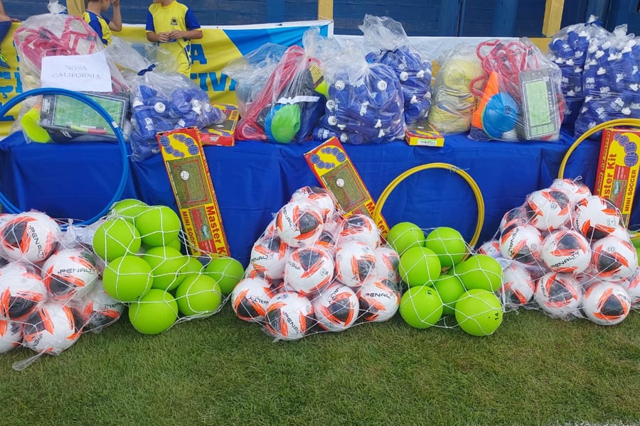 Distritos da Ponta do Abunã recebem reposição de materiais esportivos - News Rondônia