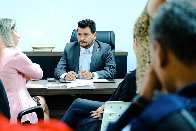 Policiais Militares buscam apoio do deputado Marcelo Cruz na garantia de promoção - News Rondônia
