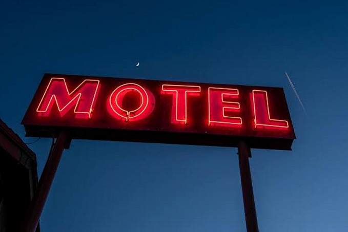 Mulher flagra marido com outra em motel em Ji-Paraná e polícia é chamada - News Rondônia