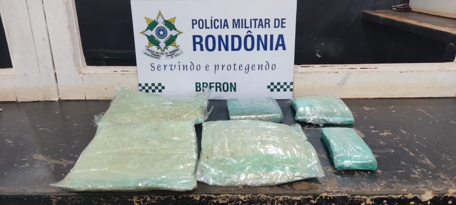HÓRUS - Passageiras de ônibus são detidas com drogas presas ao corpo em RO - News Rondônia