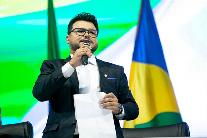 Em discurso de posse, presidente Marcelo Cruz diz que vai trabalhar em harmonia, para promover o bem - News Rondônia