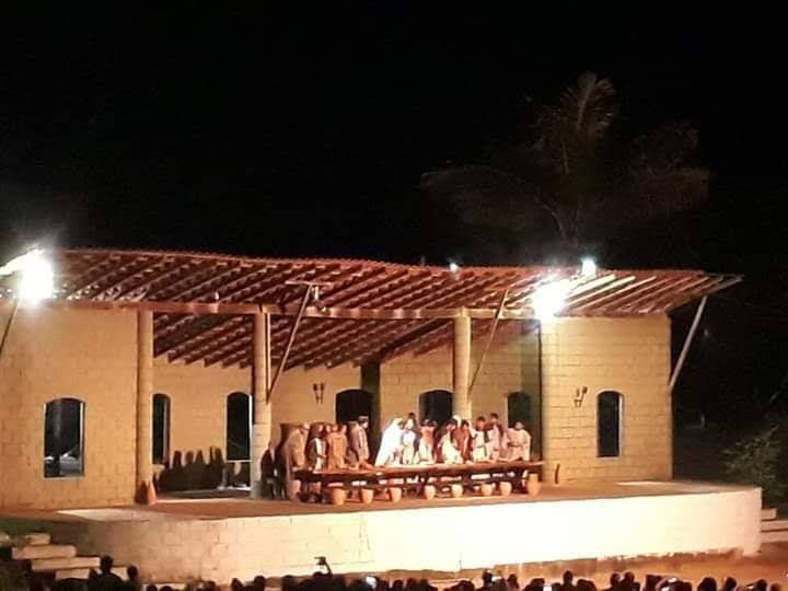 Presidente do Grupo Teatral Êxodo fala sobre novo espetáculo e projeto para construção de muro na cidade cenográfica - News Rondônia