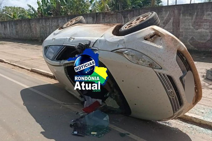 Colisão seguida de capotamento é registrada na Avenida Brasil em Ji-Paraná - News Rondônia