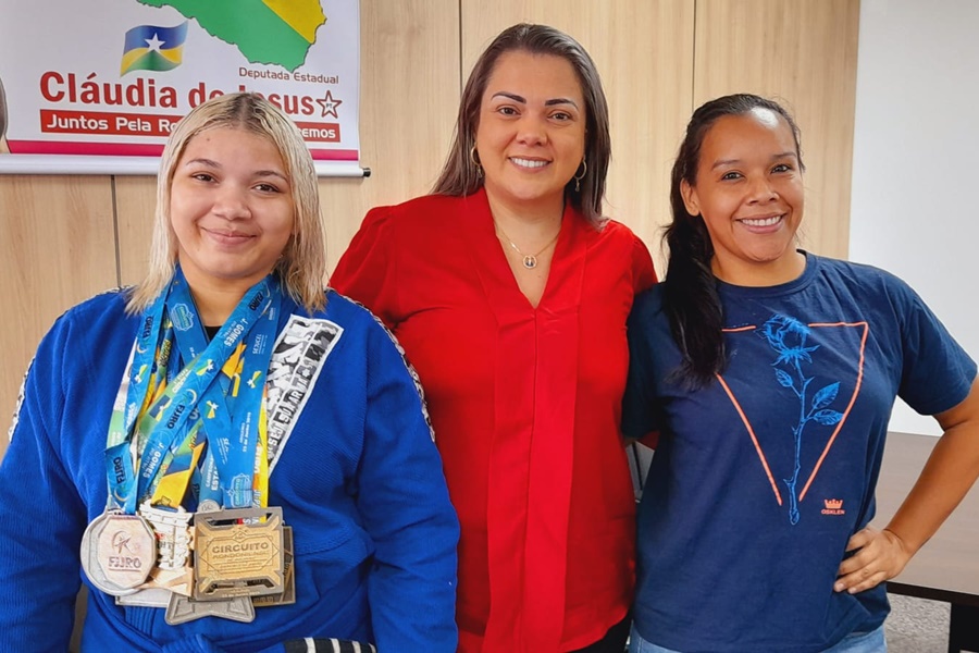 Cláudia de Jesus incentiva atleta de jiu-jitsu que vai competir em São Paulo - News Rondônia