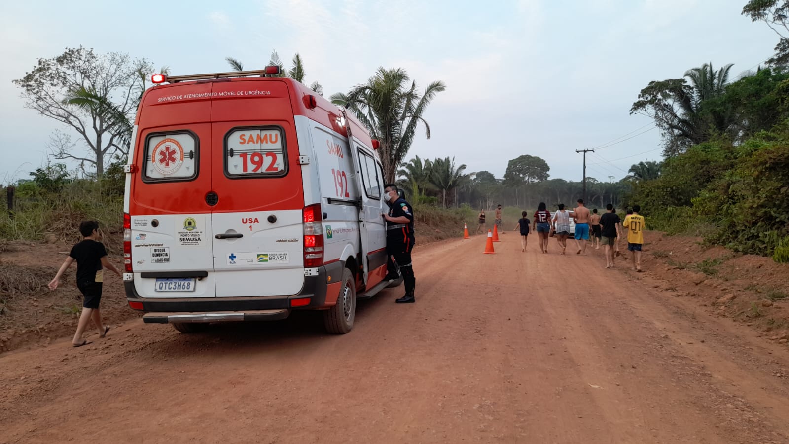 Capotamento na Estrada 13 de Setembro deixa dois feridos em Porto Velho - News Rondônia