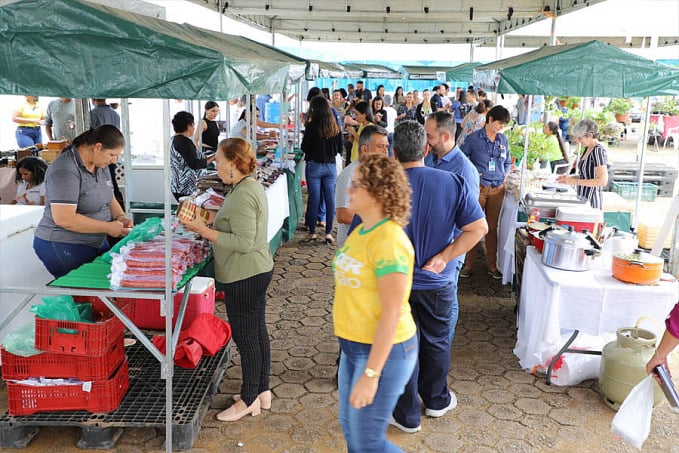 Exposição da agroindústria familiar é realizada no estacionamento do Palácio Rio Madeira; próxima feira será dia 28 - News Rondônia