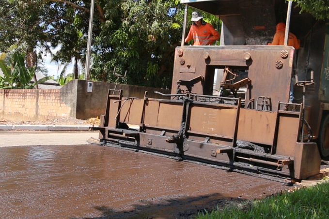 Tecnologia de microrrevestimento aplicada pelo DER garante mais durabilidade do asfalto - News Rondônia