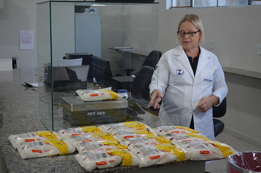 Ipem realiza perícia de produtos comercializados em supermercados - News Rondônia