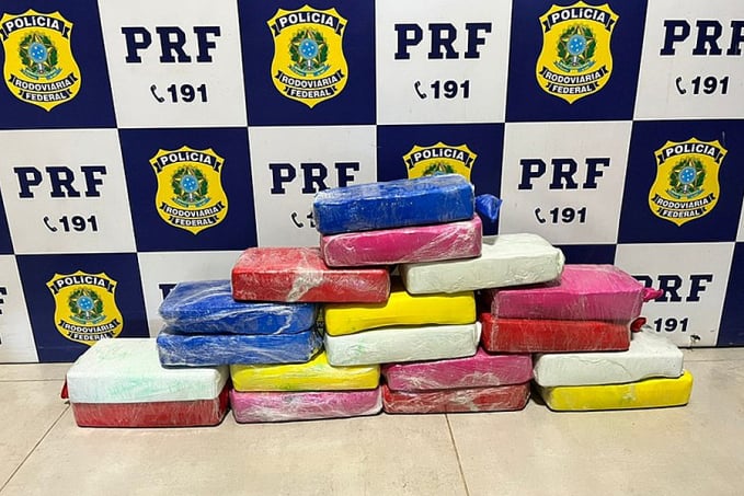 Em Ji-Paraná, PRF apreende mais de 19 Kg de pasta base de cocaína em ônibus - News Rondônia