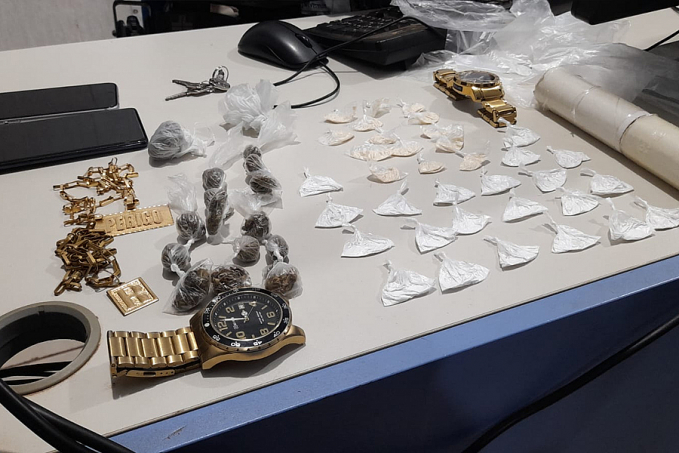 Jovem é preso com drogas em apartamento de condomínio popular na leste - News Rondônia