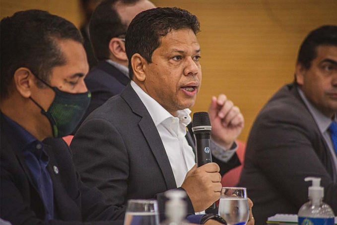 Deputado Jair Montes pede urgência do Governo para o envio do PCCR da polícia penal para Assembleia - News Rondônia