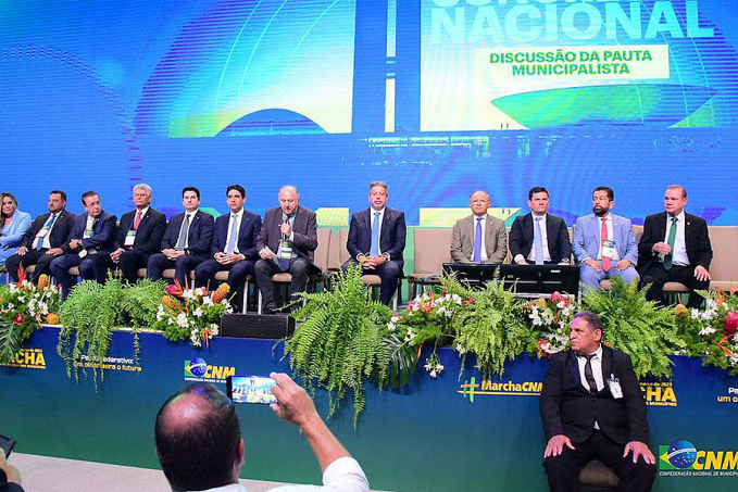 Carta dos municípios cobra reformas tributária e previdenciária - News Rondônia