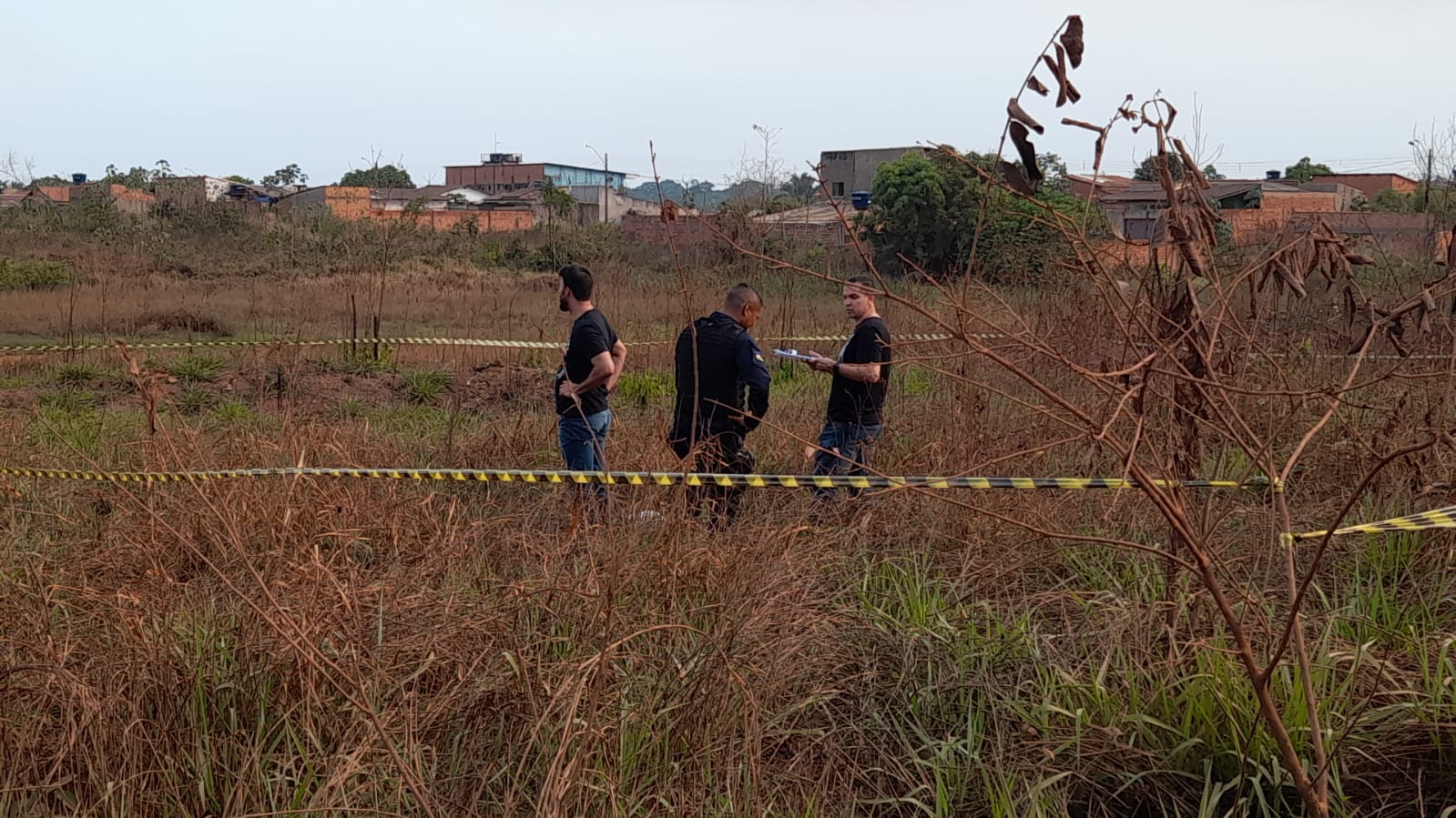 Homem é encontrado morto com tiro na nuca na Estrada dos Japoneses - News Rondônia