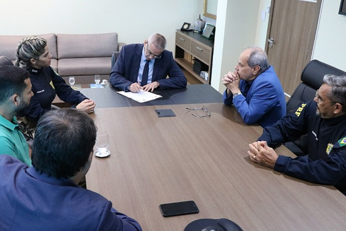 MP apoia Polícia Civil na implantação de Projeto Inquérito Eletrônico com doação de 70 digitalizadores e 40 notebooks - News Rondônia
