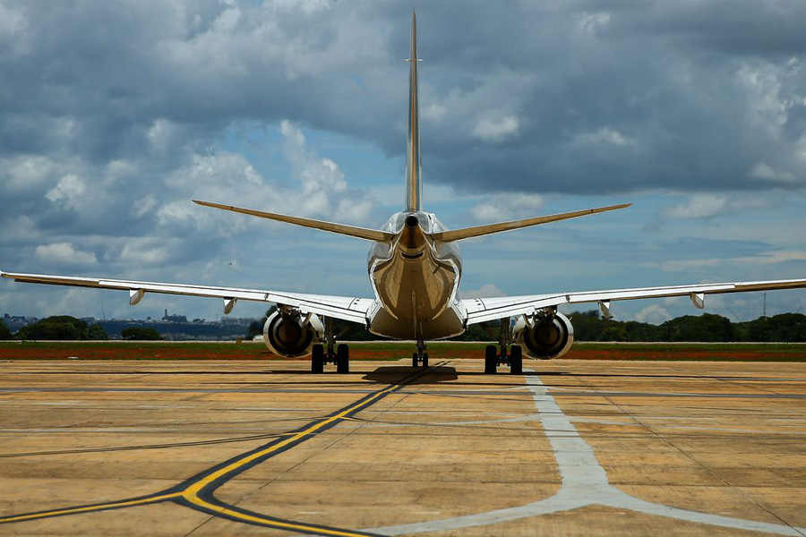 Presidente sanciona MP que reduz imposto sobre arrendamento de aviões - News Rondônia
