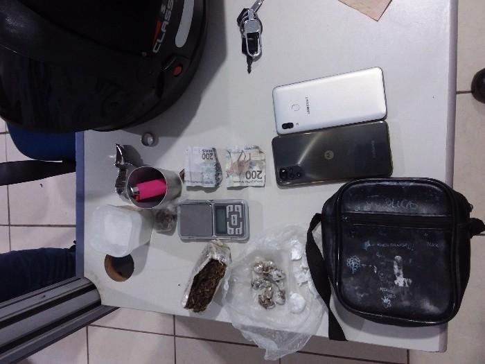 PORTO VELHO  PMRO conduz pessoas por tráfico, apreende motocicleta adulterada e arma de fogo - News Rondônia