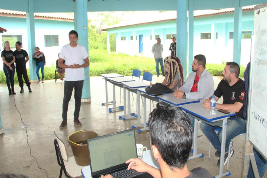 Educação Ambiental aos Povos Indígenas: Sedam faz visita a Aldeia Karitiana em Jaci-Paraná - News Rondônia