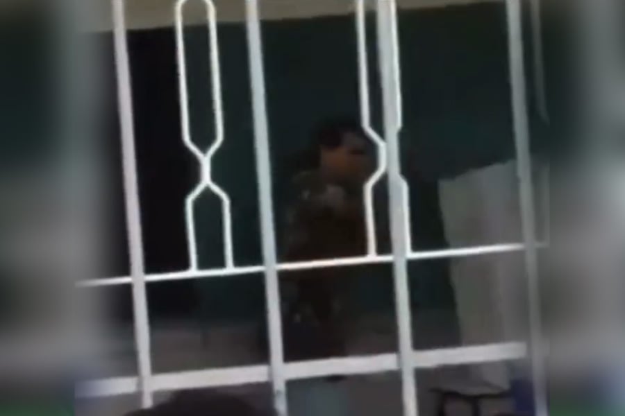 VÍDEO: Eleitor é preso após votar e quebrar urna a pauladas - News Rondônia