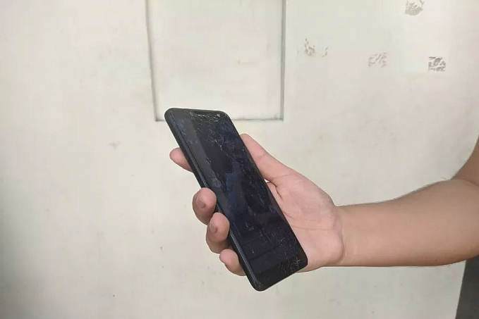 TARADO: Jovem aciona a PM ao flagrar homem lhe filmando tomando banho - News Rondônia