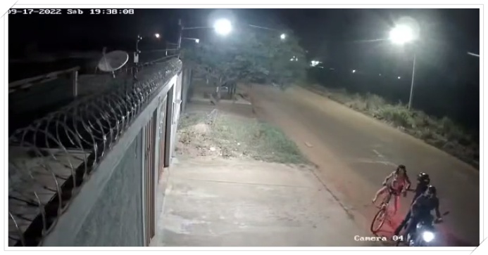 Bandidos são filmados assaltando uma ciclista; crime aconteceu em Guajará-Mirim - News Rondônia