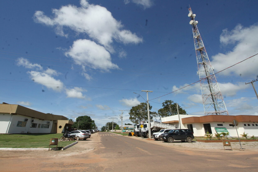Sepat trata regularização de prédios públicos durante Governo Itinerante, na região do Vale do Guaporé - News Rondônia