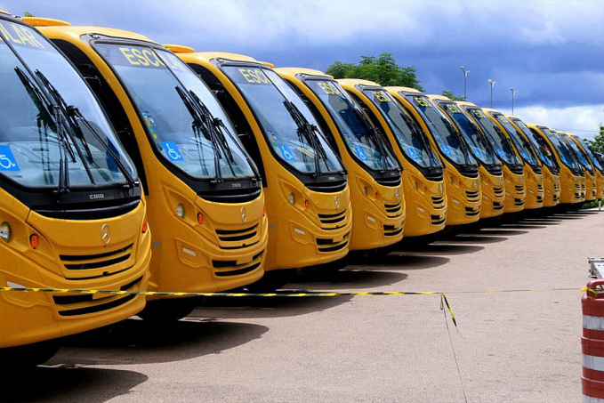 Ônibus e notebooks serão entregues pelo governador Marcos Rocha para o início do ano letivo - News Rondônia