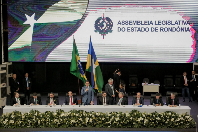 Deputados estaduais tomam posse e governador Marcos Rocha destaca importância da união entre Poderes para progresso do Estado - News Rondônia