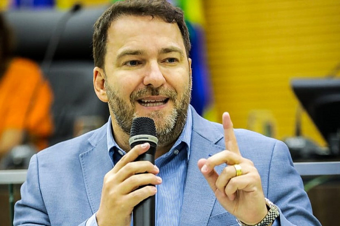 Presidente Alex Redano garante R$ 400 mil para aquisição de material pedagógico para Vale do Anari - News Rondônia