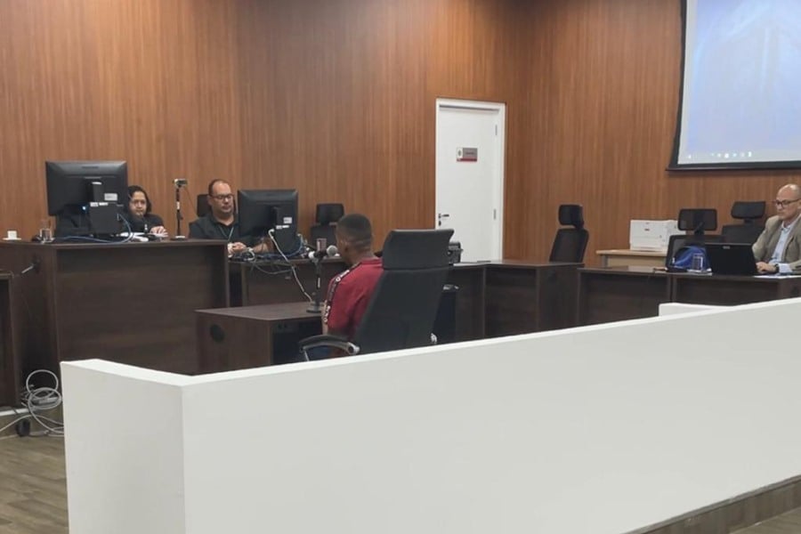 Feminicídio: Júri condena homem que matou adolescente de 14 anos na frente do filho - News Rondônia