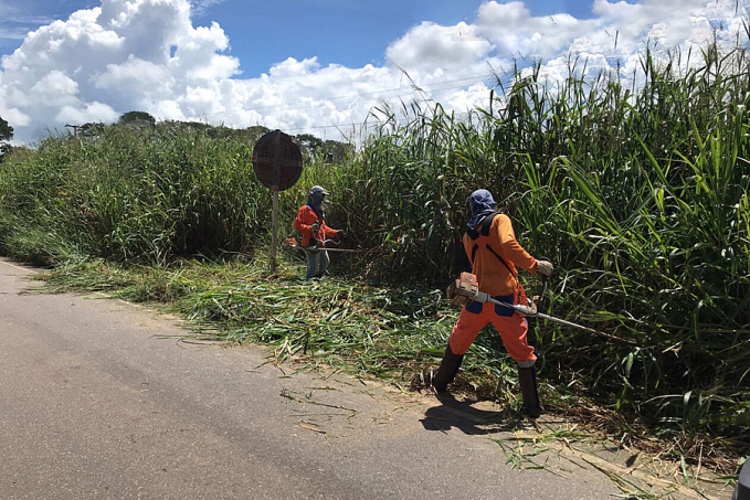 DER avança na manutenção dos serviços de limpeza e aterro na RO-470 sentido Mirante da Serra - News Rondônia