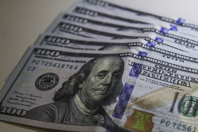 Dólar fecha dia em queda de 0,04% - News Rondônia