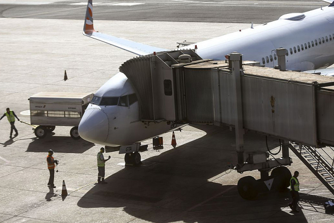 Pilotos e comissários de voo decretam greve para próxima segunda-feira - News Rondônia