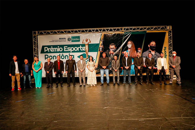 Melhores do esporte rondoniense são homenageados em solenidade no Teatro Palácio das Artes - News Rondônia