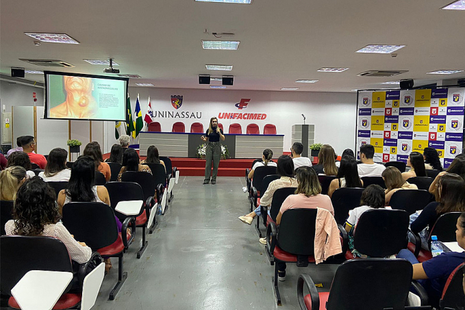 UNINASSAU Cacoal reúne acadêmicos e profissionais da saúde para palestra - News Rondônia