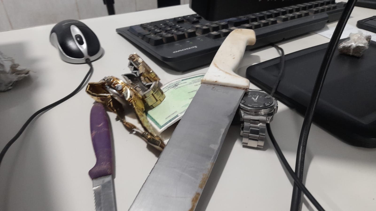 TRÁFICO - Trio é preso com drogas em vila de apartamentos na capital - News Rondônia
