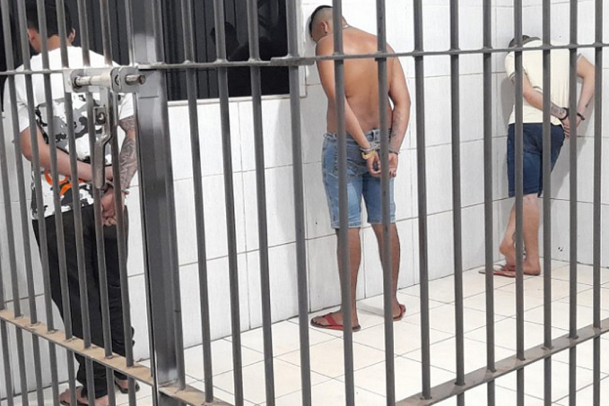 TRÁFICO - Trio é preso com drogas em vila de apartamentos na capital - News Rondônia