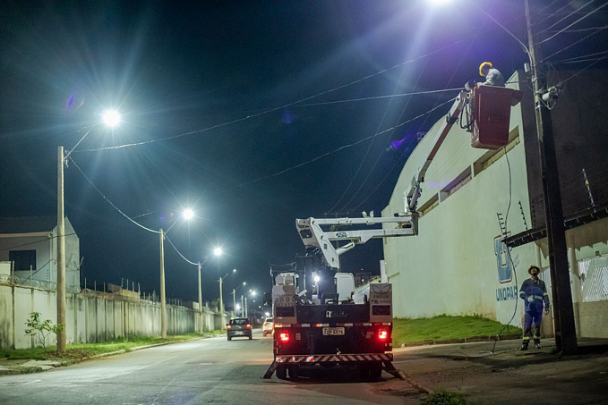 Programa da Prefeitura vai levar luminárias de LED a toda Porto Velho - News Rondônia