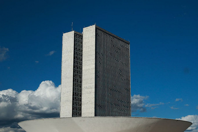 Câmara aprova MP que muda incentivos fiscais à indústria petroquímica - News Rondônia