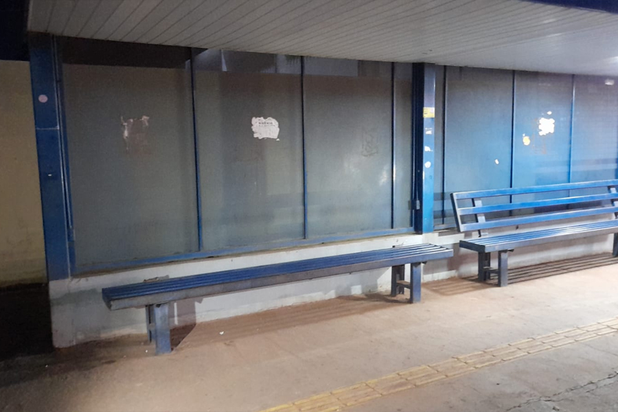 Homem é preso após furtar encosto de banco em parada de ônibus - News Rondônia